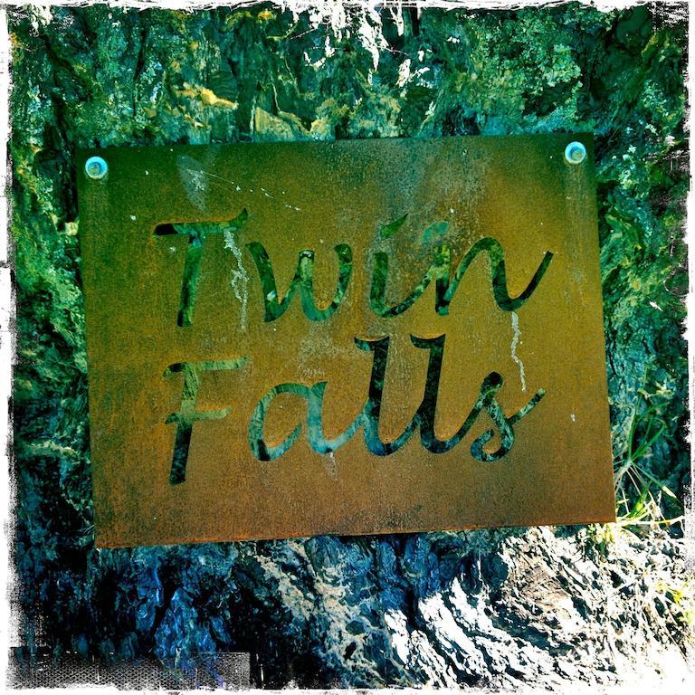 Twin Falls Bush Cottages Fitzroy Falls Cameră foto